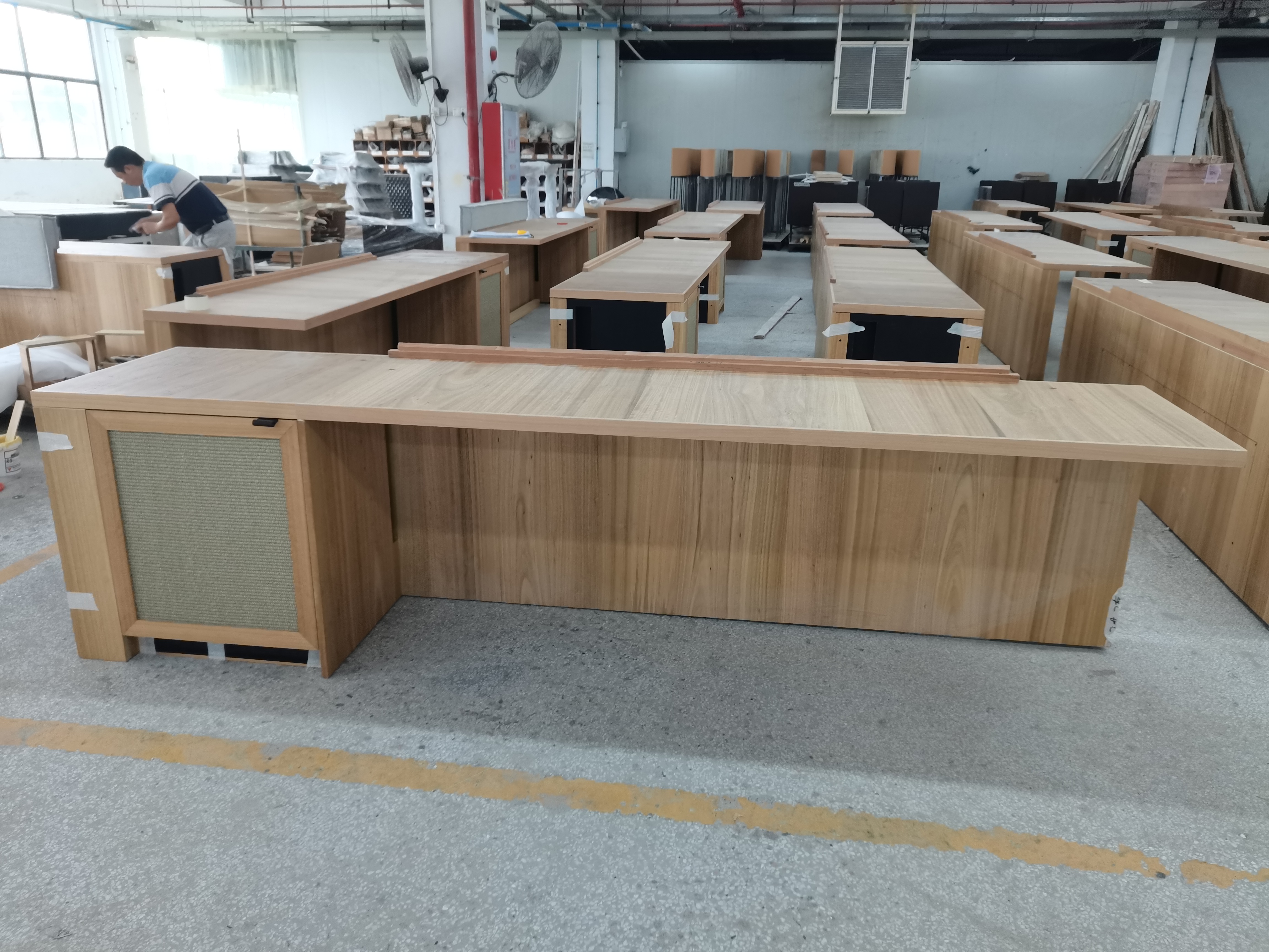 Поставщики мебели для роскошных отелей