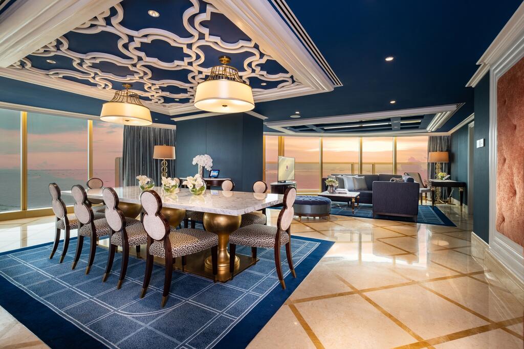 Отель обеденный стул