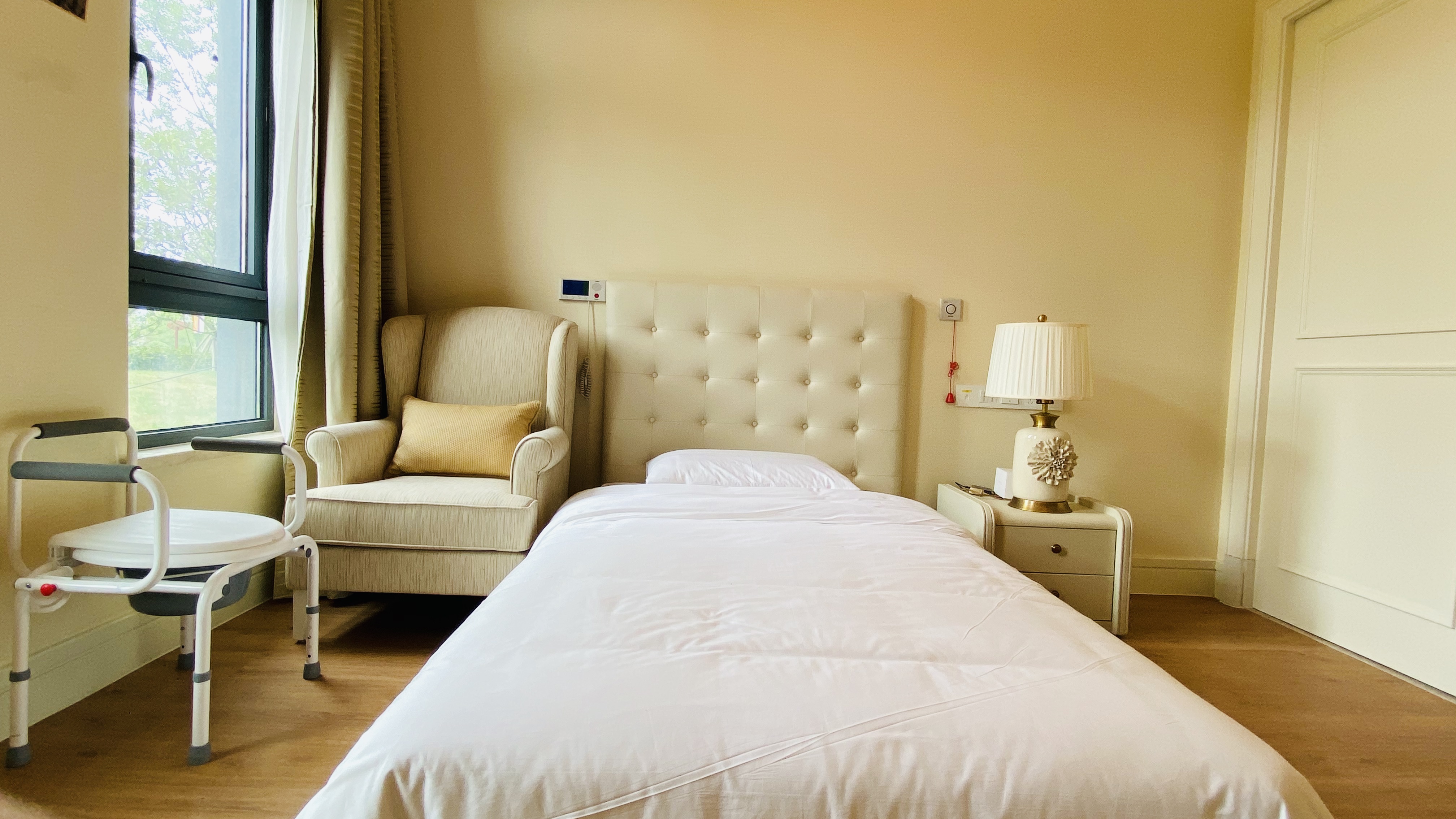 мебель для вестибюля гостиницы на заказ